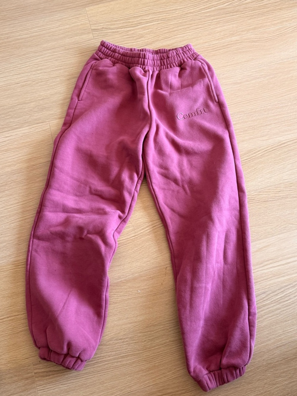 Comfrt raspberry sweatpants joggers